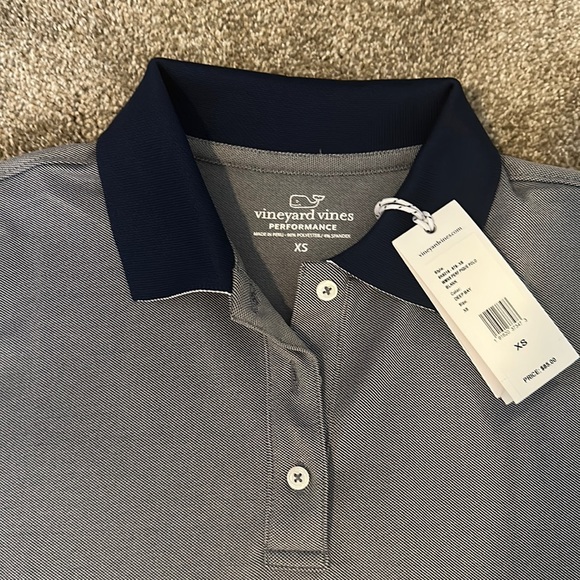 NWT Vineyard Vines Women’s performance polo Sz. XS - Picture 2 of 3